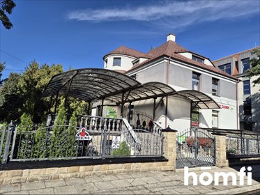 Na sprzedaż luksusowy dom z trzema niezależnymi mieszkaniami dom Nysa, Cypriana Kamila Norwida