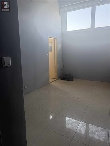 Polecam funkcjonalny lokal 231 m² w Tychach z rampą i dźwigiem lokal użytkowy Tychy
