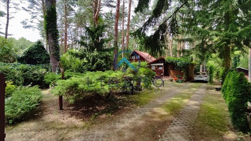 Urokliwa nieruchomość rekreacyjna 35 m2 z ogrodem i tarasem dom Stawinoga