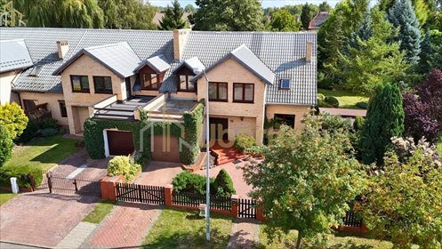 Zapraszam do obejrzenia domu 251 m² z prywatnym stawem w Goleniowie dom Goleniów, Ofiar Katynia