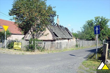 Działka z ruinami domu i potencjałem w Mirsku dom Mirsk, Nadbrzeżna