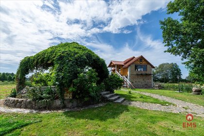 Wyjątkowa posiadłość z zamkiem wodnym i stawami, 2,23 ha dom Rzędziany