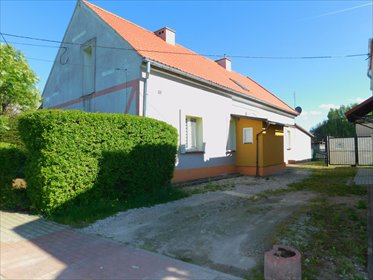 Dom z 2 niezależnymi mieszkaniami, garażem i dużą działką dom Radzieje, Kościelna