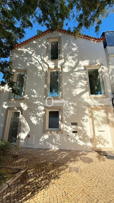 Wyjątkowy dom z licencją na wynajem krótkoterminowy. dom Paço de Arcos e Caxias, Praça 5 de Outubro