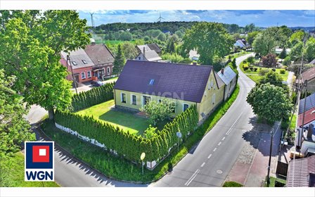 Przestronny dom z ogrodem i budynkami gospodarczymi dom Wierzbnica, Wierzbnica