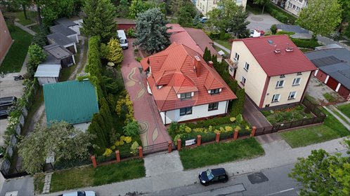Przestronny dom 240 m² z ogrodem i garażem w Radomiu dom Radom, Staroopatowska