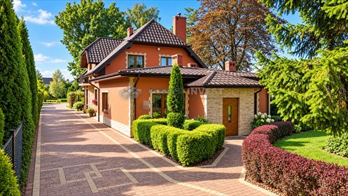Dom z gabinetem stomatologicznym, ogród, 165 m² - polecam! dom Staszów
