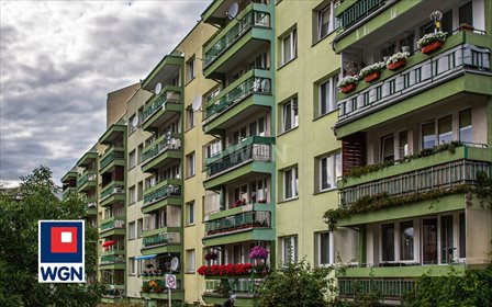 Sprzedam przestronne 3-pokojowe mieszkanie 56 m² z balkonem w Bolesławcu mieszkanie Bolesławiec, Jana Pawła II