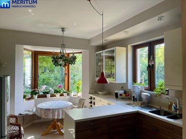 Przestronny dom z kominkiem i pięknym ogrodem dom Żółwin