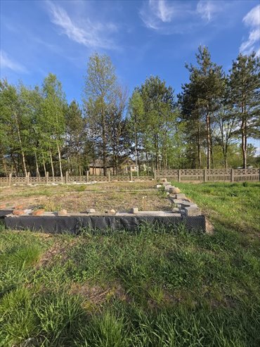 Na sprzedaż działka z fundamentami pod dom i budynek gospodarczy działka OPOCZNO, OPOCZNO