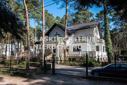 dom na sprzedaż 797m2 dom Magdalenka, Klonowa