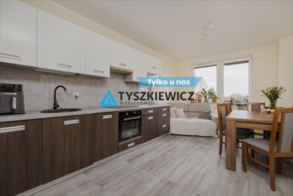 Przestronne 3-pokojowe mieszkanie z balkonem w Gniewinie mieszkanie Gniewino, Nowa