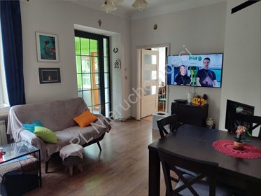 Sprzedam przestronne 66 m² z ogródkiem i piwnicą w Piastowie mieszkanie Piastów
