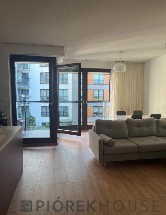 Przestronne 3-pokojowe mieszkanie z balkonem i komórką. mieszkanie Warszawa, Wola, Siedmiogrodzka