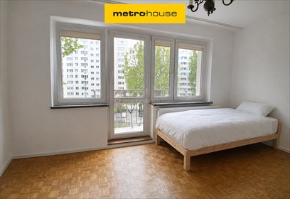 Przestronne 4-pokojowe mieszkanie z balkonem i potencjałem mieszkanie Warszawa, Mokotów, Barcelońska