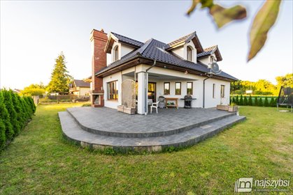 Nowogard, dom 180m2 z garażem, kominkiem i alarmem. dom Nowogard, obrzeża