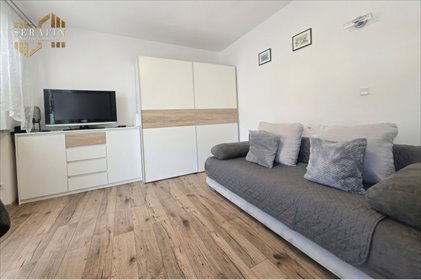 Na sprzedaż przestronne 32,1 m² mieszkanie z balkonem i parkingiem mieszkanie Kowary, 1  Armii Wojska Polskiego