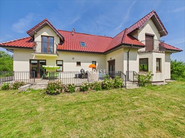 Przestronny dom z tarasem i 5 sypialniami w Radzikowie dom Kołobrzeg, Radzikowo, Wiktorowicza 2