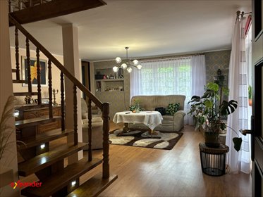 Przestronny dom 217 m2 z potencjałem dla 2-3 rodzin, garaż, ogród dom Dąbrowa Górnicza, Swobodna