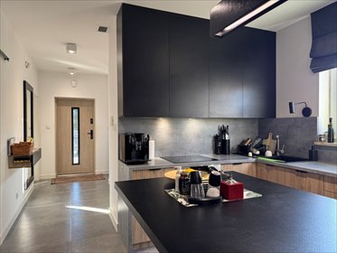 Przestronny dom z ogrodem, klimatyzacją i garażem dom Zaczernie