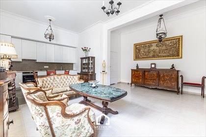 Sprzedam luksusowy apartament 64 m² z wysokim sufitem i parkingiem mieszkanie Płock, Warszawska