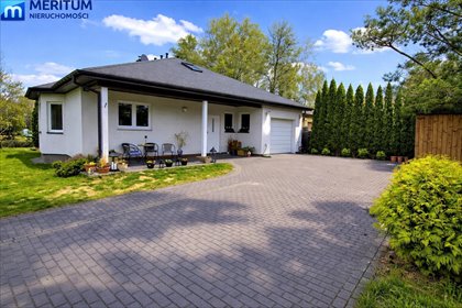 Przestronny dom 150 m² z dużą działką i tarasem dom Opypy