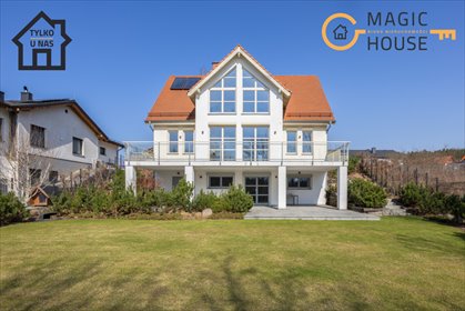 Nowoczesny dom 320 m² z garażem i solarami dom Juszkowo, Nadrzeczna