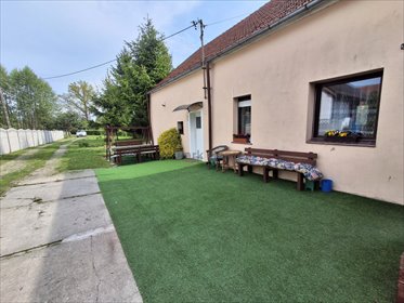Przestronny dom 6 pokoi z niezależnymi mieszkaniami dom Bieniów