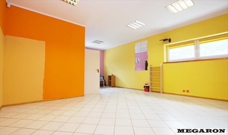 Lokal usługowy 44 m2 z tarasem, alarm, monitoring, duże witryny lokal użytkowy Częstochowa, Północ