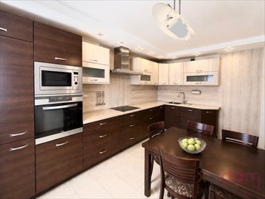 Na sprzedaż przestronne mieszkanie 42 m² z balkonem i pełnym umeblowaniem mieszkanie Kielce, Kredowa