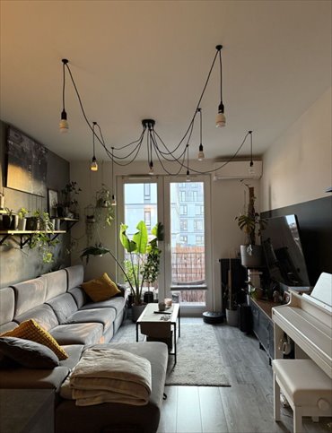 Sprzedam przestronne 2-pokojowe mieszkanie 43 m² z balkonem w Warszawie mieszkanie Warszawa, Ursynów, Polki