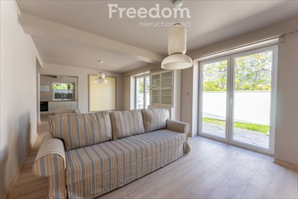 Do sprzedania elegancki dom 130 m² w Józefosławiu dom Józefosław, Osiedlowa