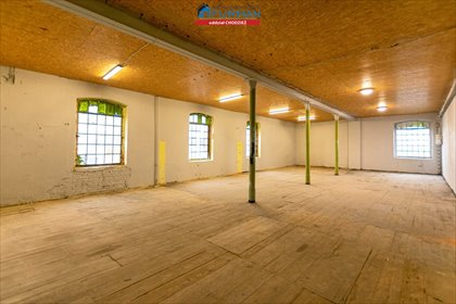 Polecam przestronny magazyn 233 m² z biurem i windą w Chodzieży magazyn Chodzież