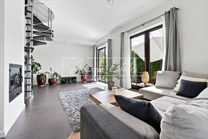 Dom 150 m² z dużym ogrodem, garażem i tarasem dom Jachranka, Zegrzyńska