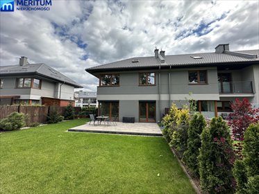 Segment skrajny z dużym ogrodem, tarasem i poddaszem 42 m2 dom Grodzisk Mazowiecki