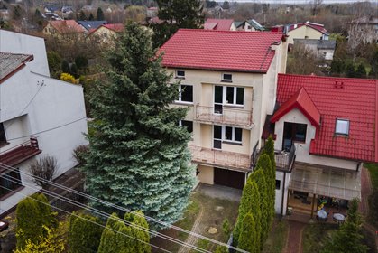Dom bliźniak z potencjałem, 5 pokoi, ogród, garaż dom Ostrowiec Świętokrzyski, Garncarska