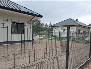 Nowoczesny dom w Piskórce z 4 sypialniami i dużą działką dom Piskórka