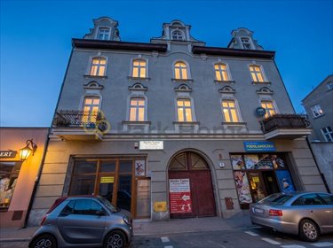 Kamienica inwestycyjna w centrum Gniezna, 13 pokoi, gotowa! dom Gniezno