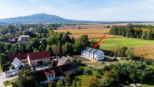 Nowoczesny dom 150 m² z ogrodem i garażem w Rogowie Sobóckim. dom Rogów Sobócki, Tymiankowa