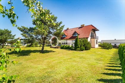 Do sprzedania przestronny dom 250 m² z dużym ogrodem w Dobrzewinie dom Dobrzewino, Bednarska