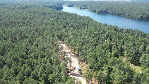 Działki nad jeziorem z projektami i mediami. działka Skorzewo