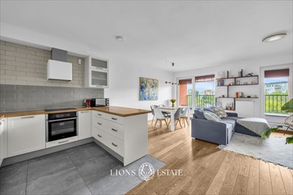 Sprzedam przestronne 3-pokojowe mieszkanie 68 m² z dwoma balkonami w Warszawie mieszkanie Warszawa, Wola Młynów, Obozowa