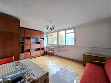 Kawalerka do remontu z potencjałem w Krzykach, 27 m2 mieszkanie Wrocław, Krzyki
