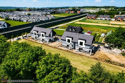 Nowoczesny dom bliźniak 154m2 z balkonem i tarasem dom Zielonki