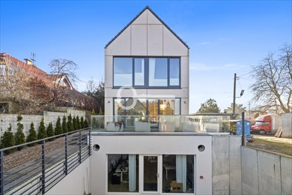 Zapraszam do obejrzenia nowoczesnego domu 338 m² z widokiem w Matemblewie dom Gdańsk, Matemblewo, Jerzego Waldorffa