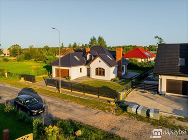 Nowogard, dom 180m2 z garażem i kominkiem. dom Nowogard, obrzeża