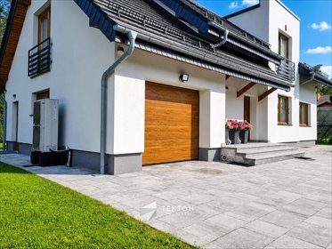 Wyjątkowy dom z lasem, fotowoltaiką i garażem 40 m² dom Jemielnica, Józefa Chłopickiego