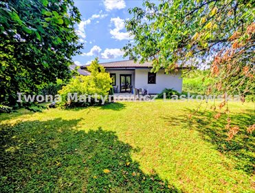 Sprzedam przestronny dom 200 m² z garażem i tarasem w Malczycach dom Malczyce