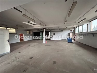Zapraszam do wynajmu hali 142 m² z biurami i parkingiem magazyn Niemcz