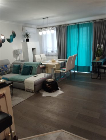 Na sprzedaż jasne 54,89 m² w Legnicy z balkonem i klimatyzacją mieszkanie Legnica